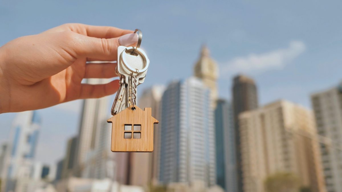 Who is buying properties in Dubai?