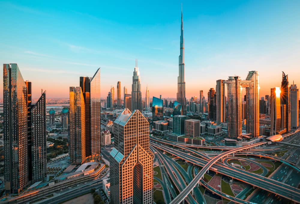Can I live in Dubai if I buy property?